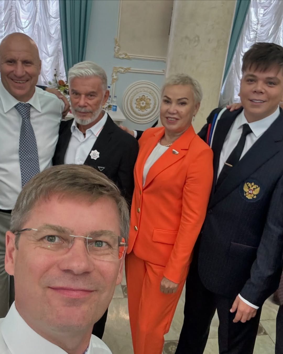Кадр из публикации артиста (9/12). Фото: @elvin_grey_music, Instagram