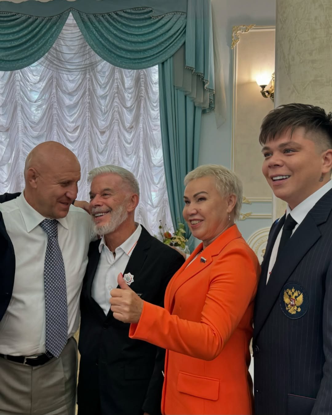 Кадр из публикации артиста (12/12). Фото: @elvin_grey_music, Instagram