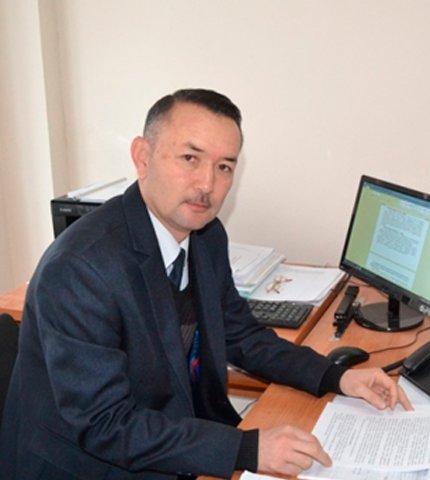 Улугбек Асанов