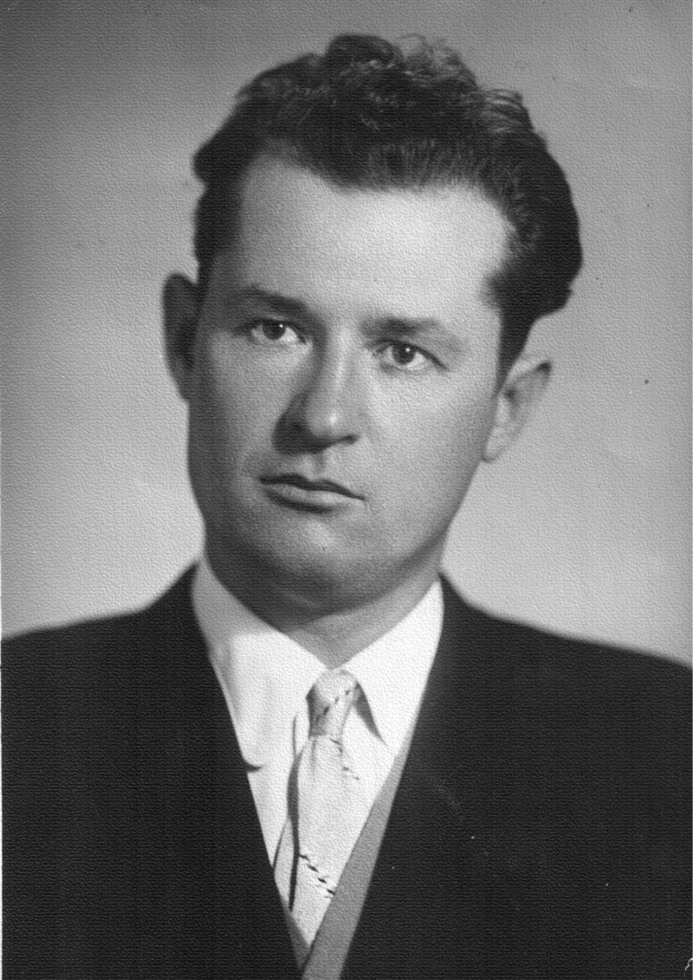 Юрий Леонтичев